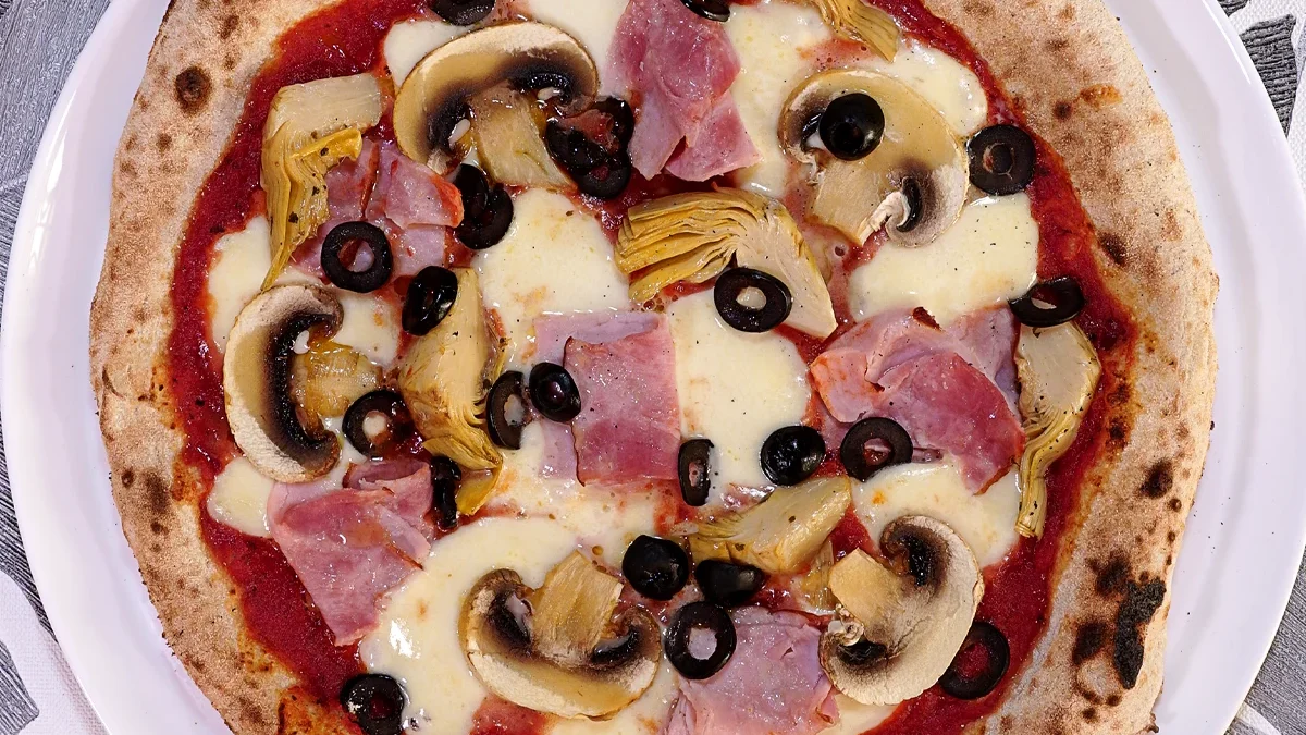 Capricciosa - pizzaresepti Pizzanpaistajat -kirjasta