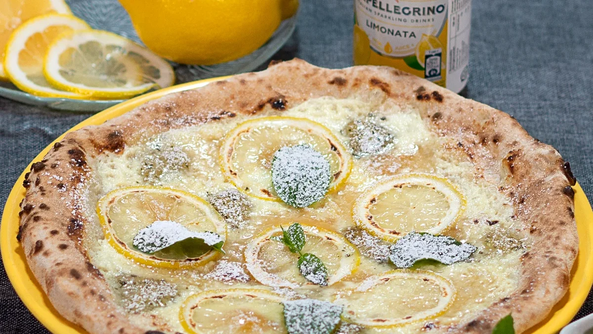 Minttu sekä Ville - pizzaresepti Pizzanpaistajat -kirjasta