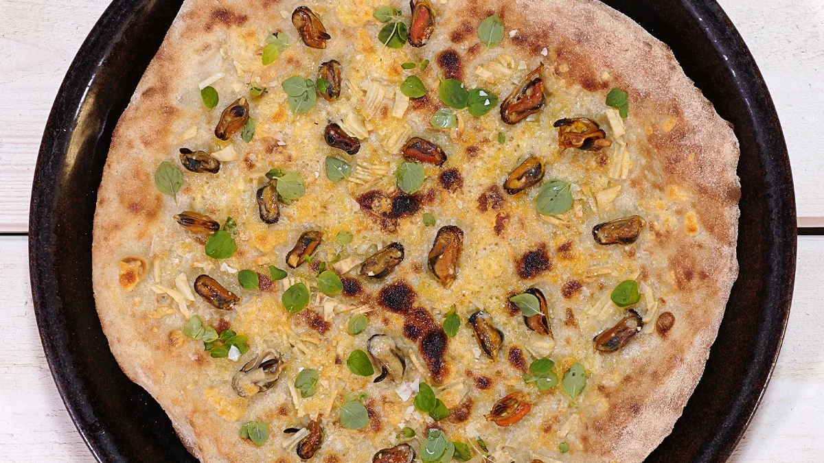 New Havenin simpukka - pizzaresepti Pizzanpaistajat -kirjasta