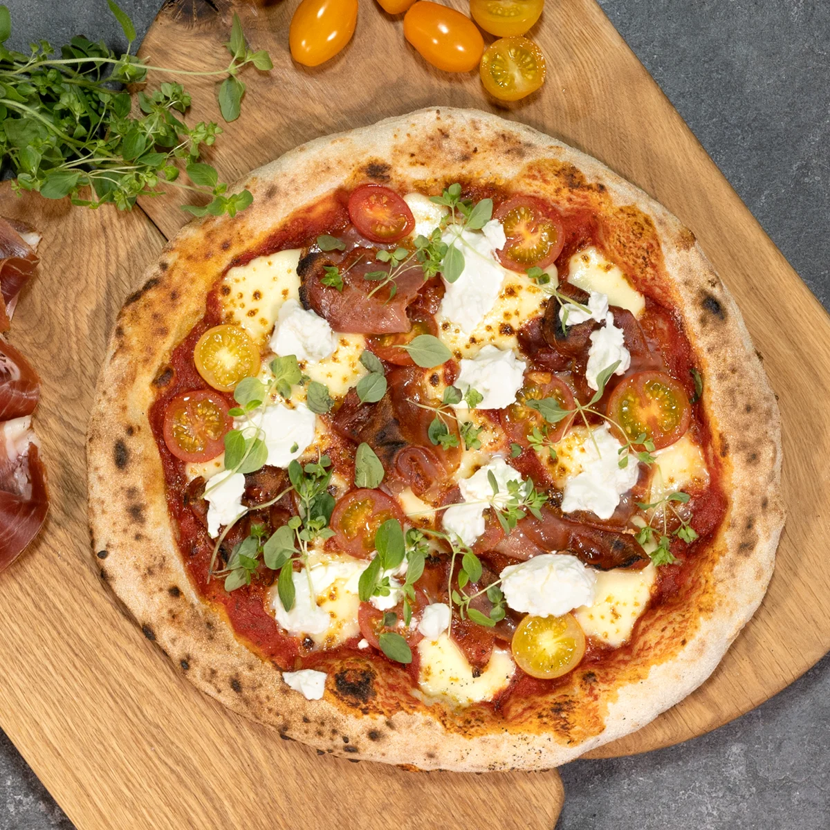 Kinkkupizza - pizzaresepti Pizzanpaistajat -kirjasta