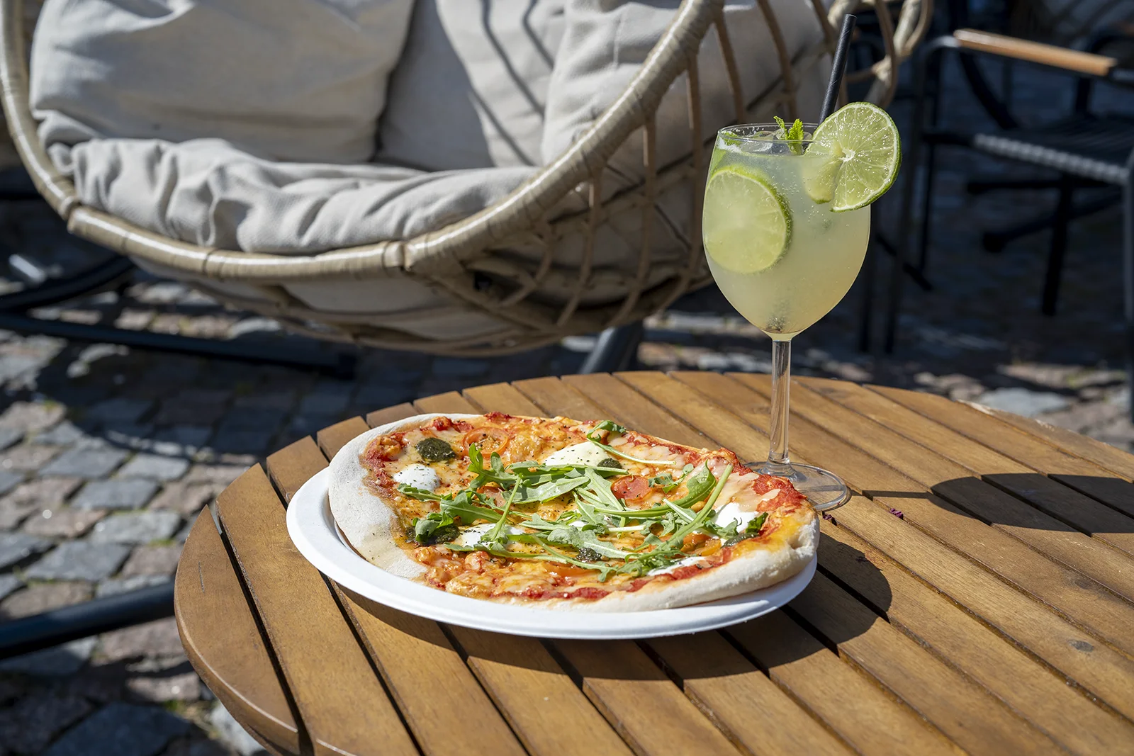 refe-bell-tower-snakkipizza4